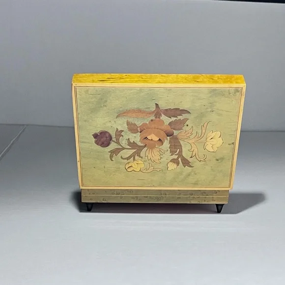 Vintage REUGE Floral Music Box